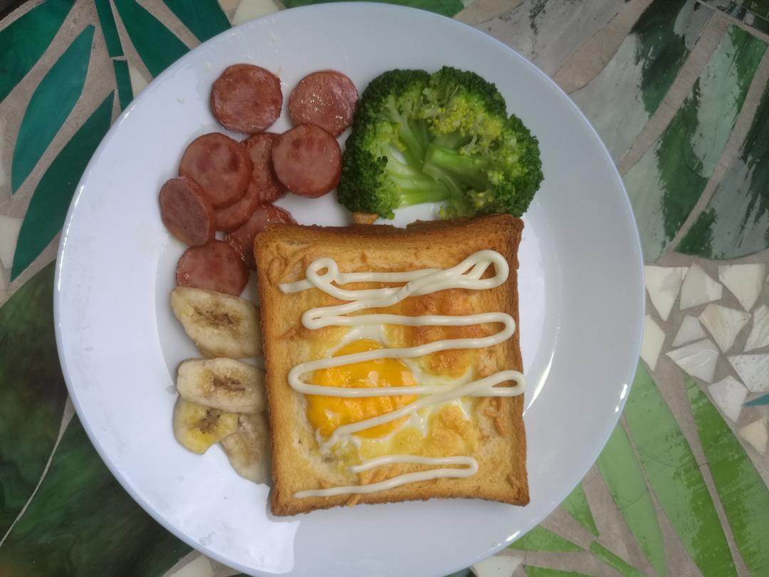 鸡蛋芝士烤吐司