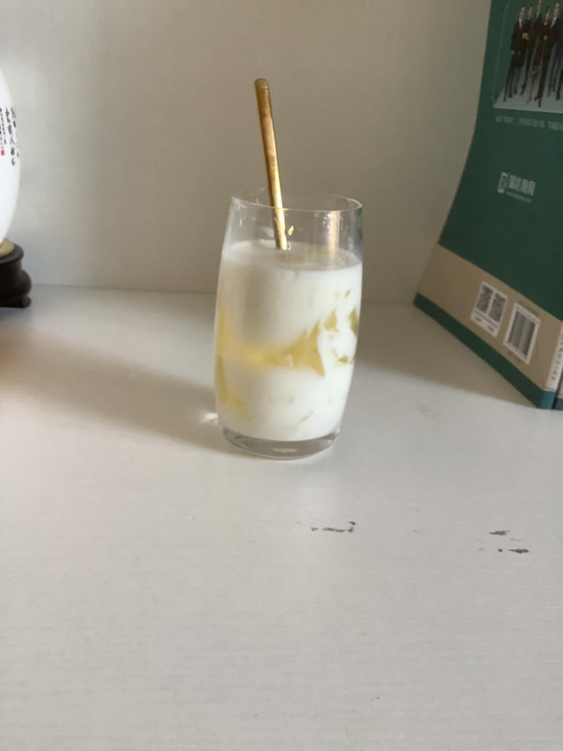网红水果奶冻茶