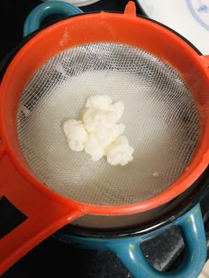 菌种喂养酸奶的做法 步骤1