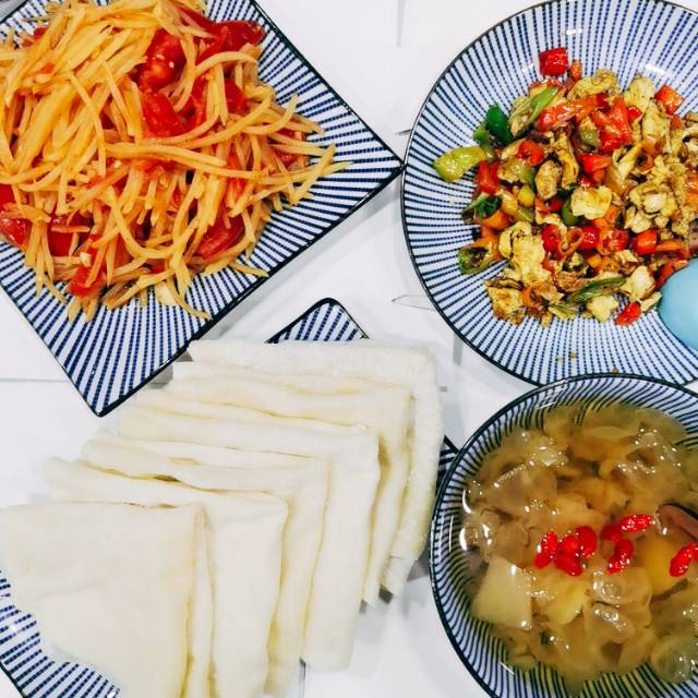 下饭夹馍都好吃的线椒炒鸡蛋