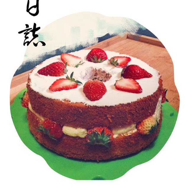 草莓裸蛋糕