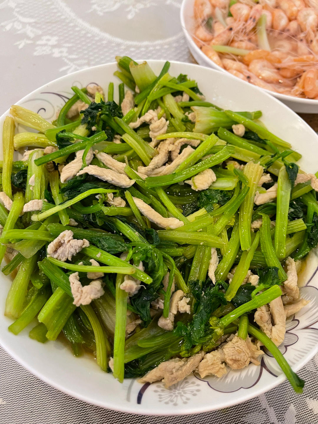 芹菜炒肉
