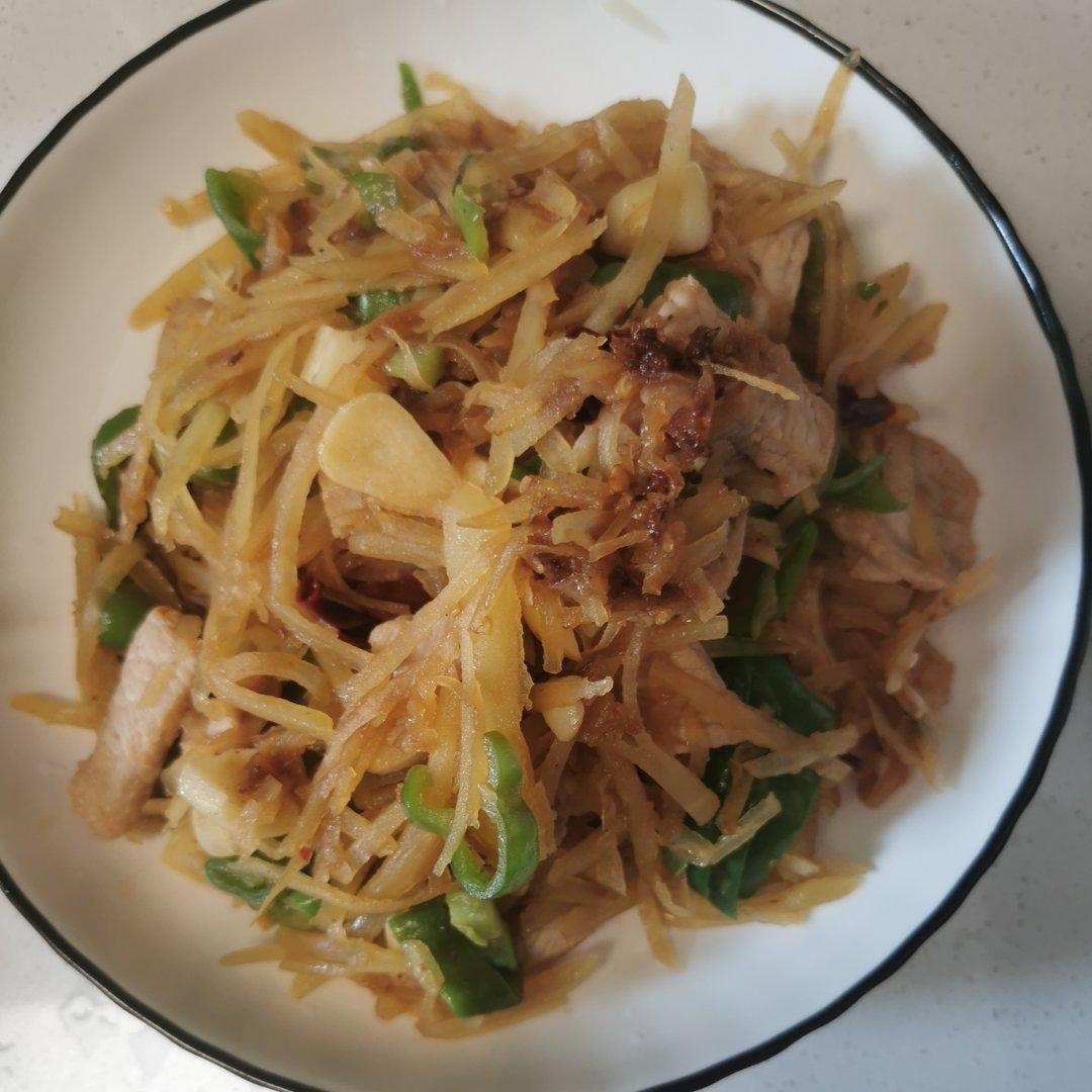 青椒土豆炒肉丝