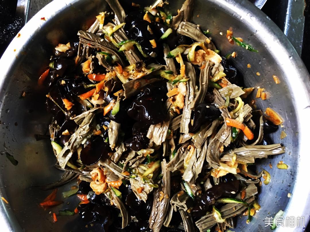 腐竹木耳黄瓜炒