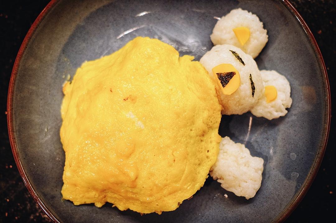 午睡的轻松熊蛋包饭