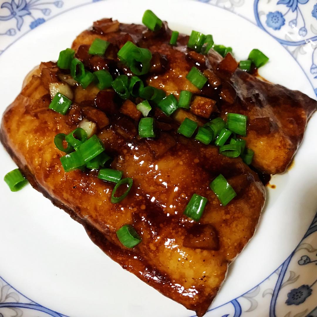 蜜汁巴沙鱼盖饭