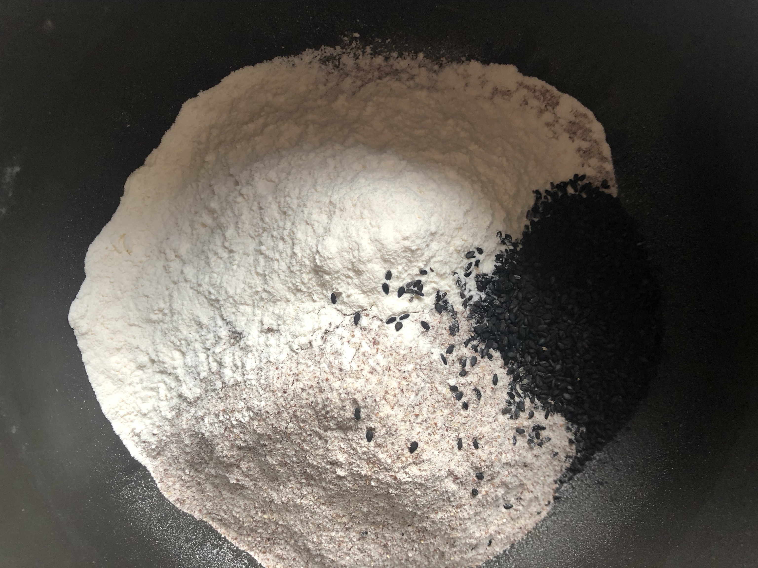 黑麦馒头（无糖无油减脂）的做法 步骤1