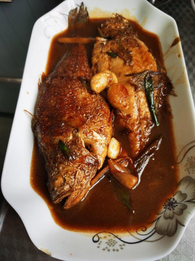 私房红烧黄花鱼，边吃边想念~