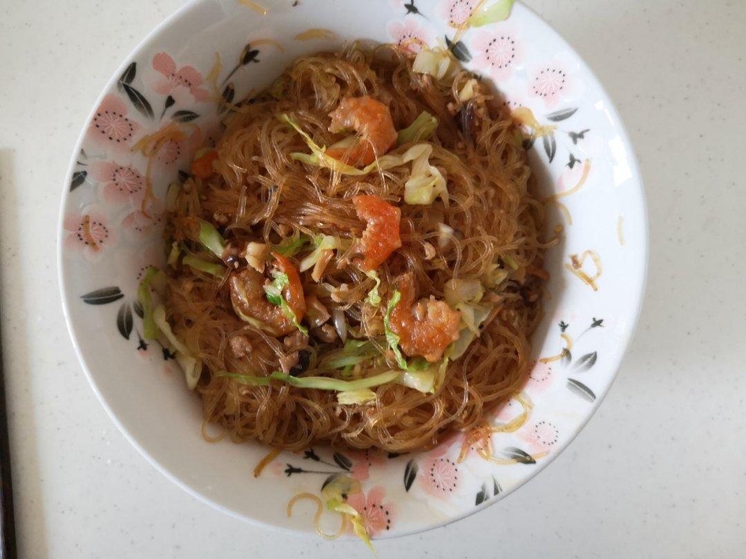 黄金海鲜干捞粉丝煲