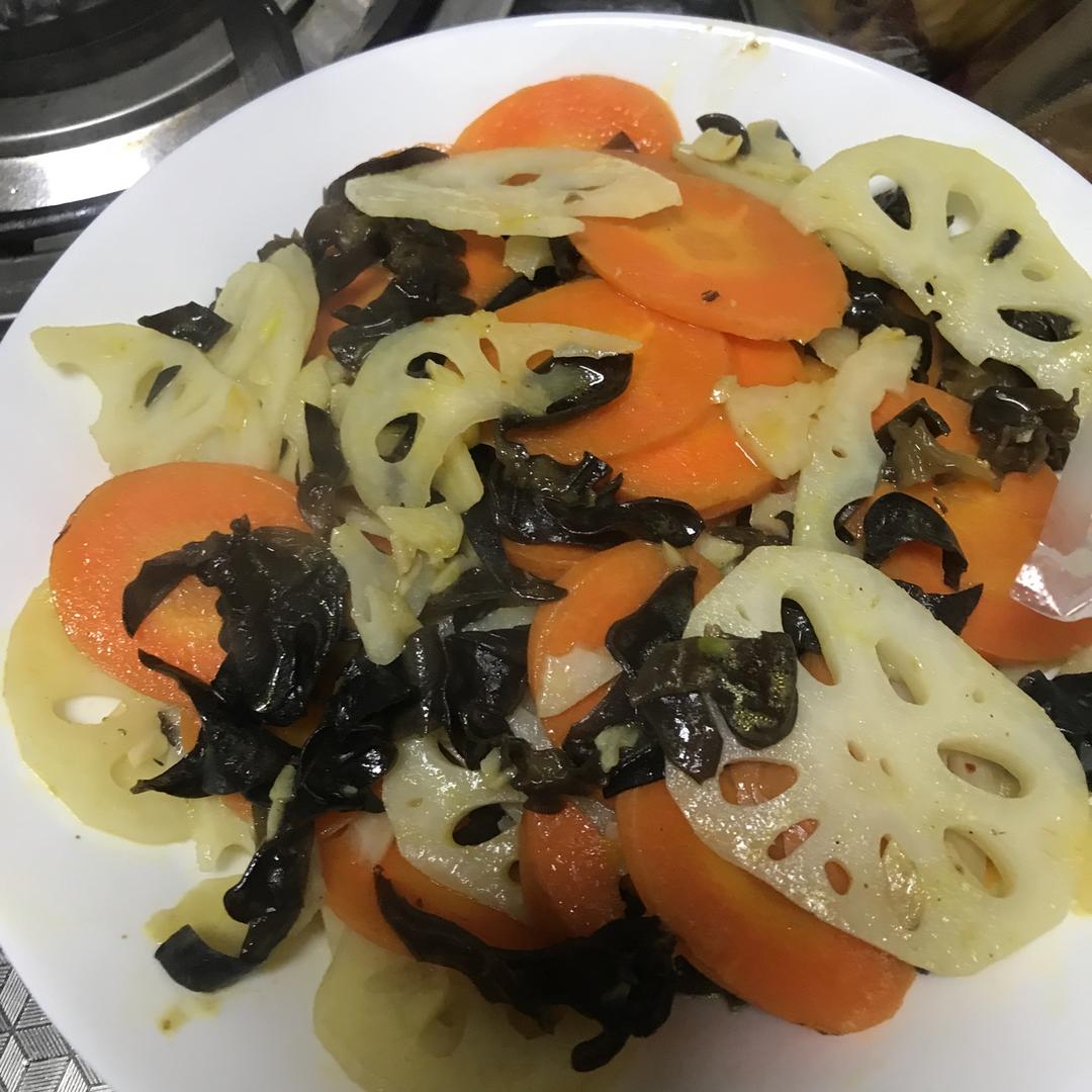 dove1990做的家常素食清炒莲藕片