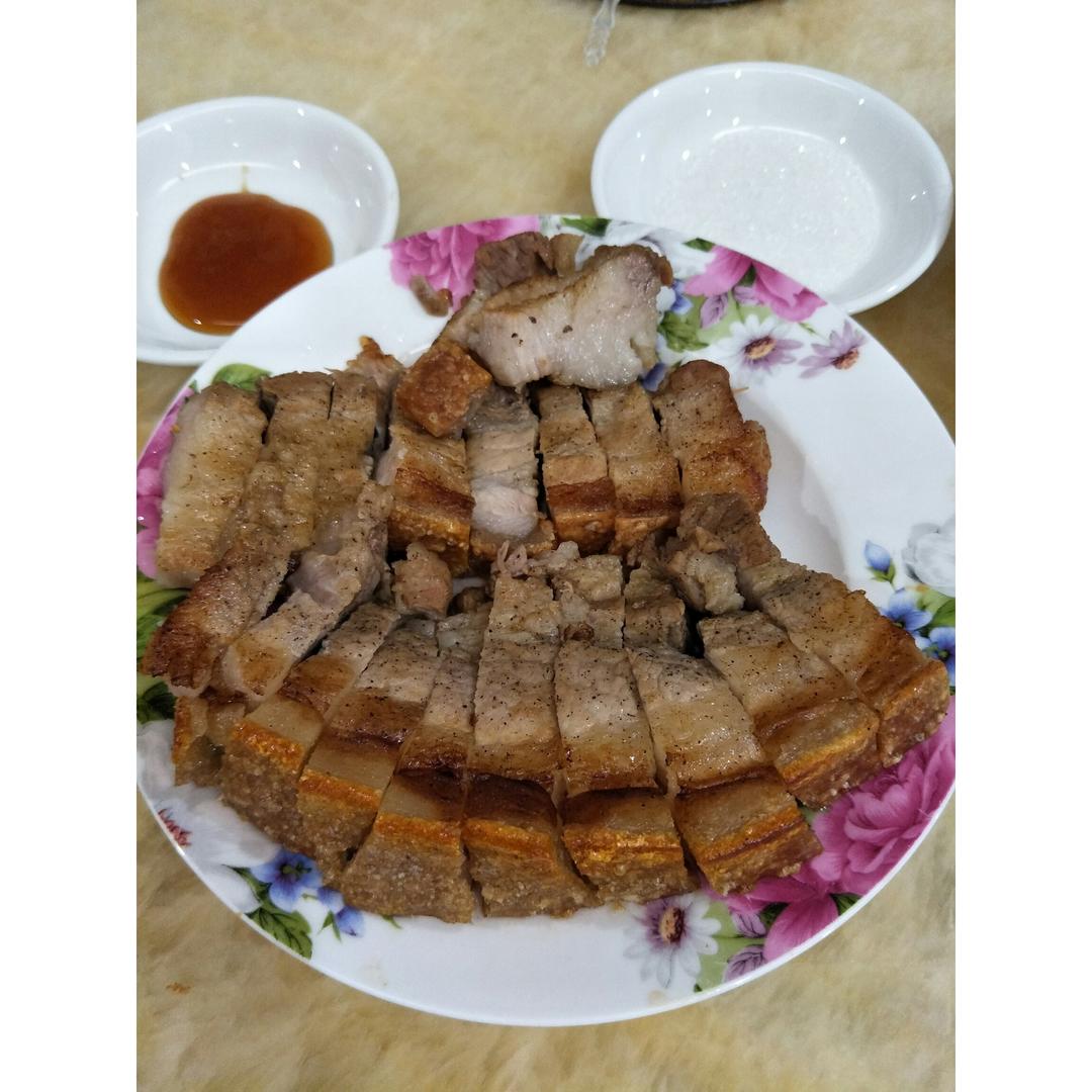 广式脆皮烧肉