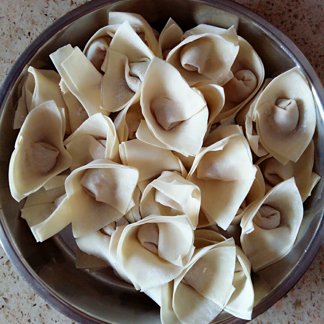 元宝馄饨的包法