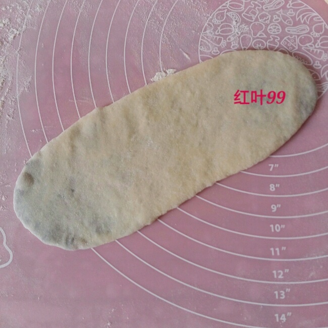 毛毛虫豆沙面包的做法 步骤5