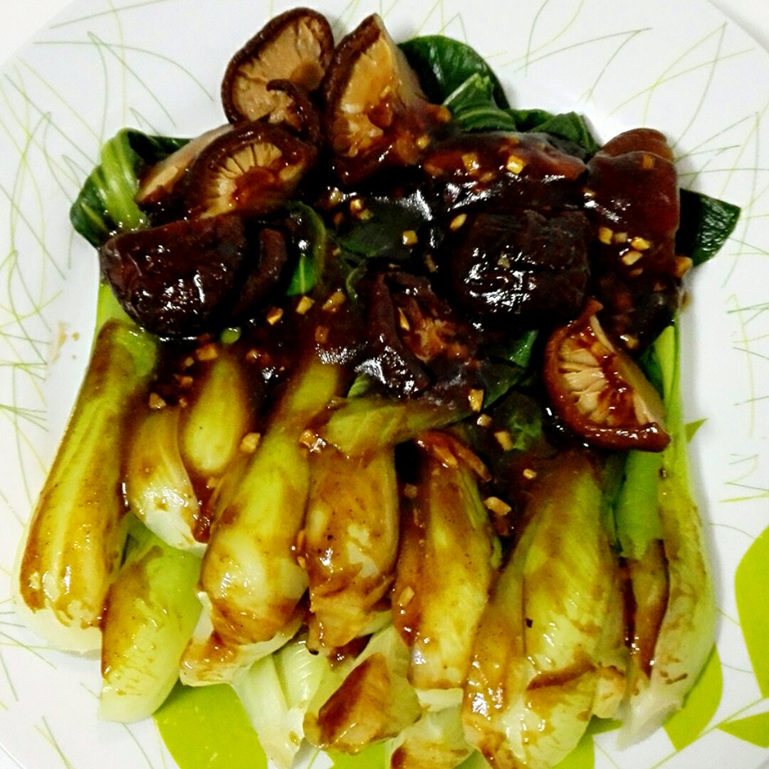 浇汁香菇油菜