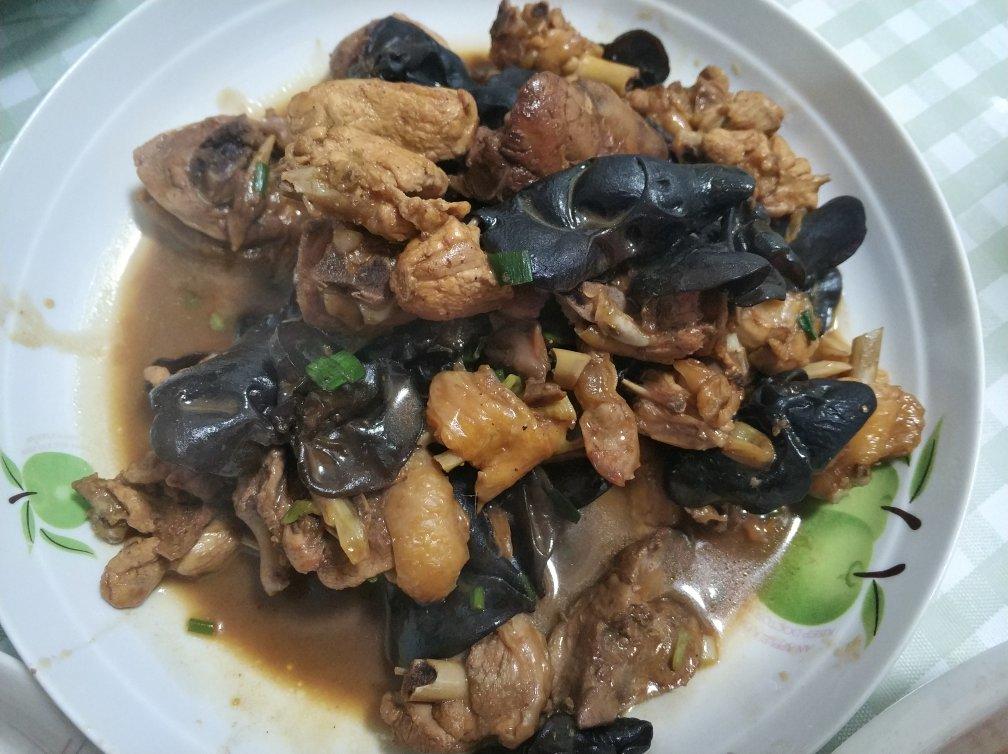 比饭店好吃很多倍的黄焖鸡