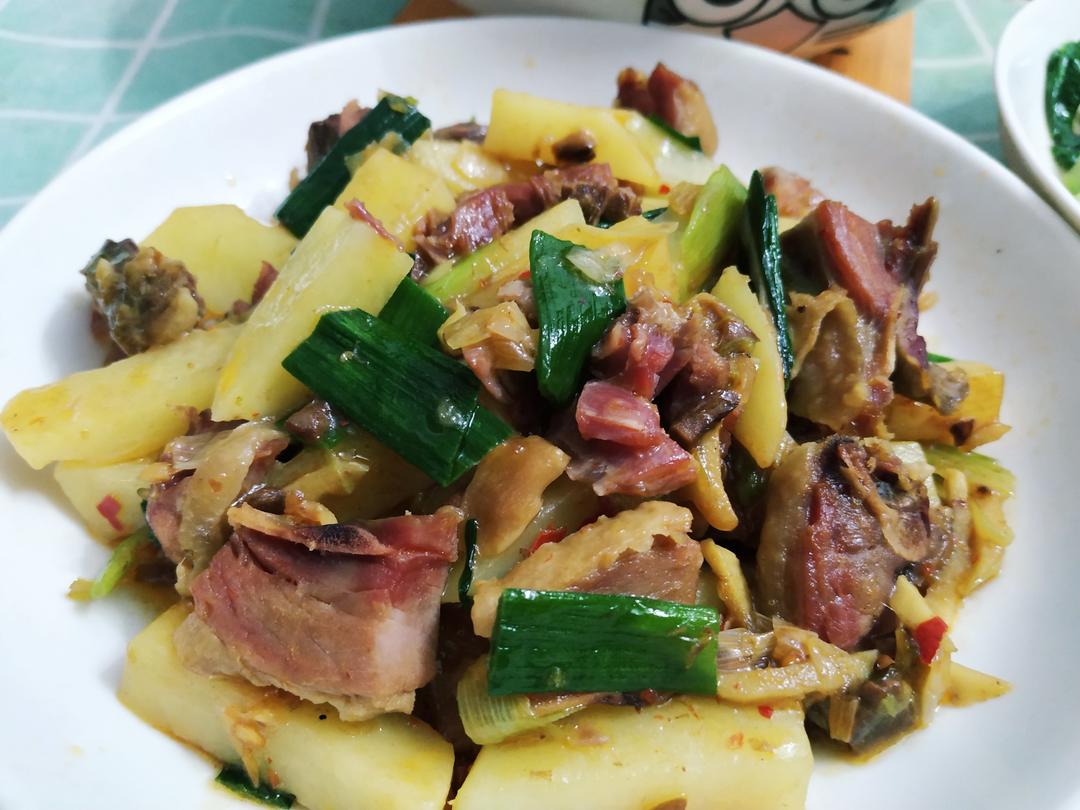 手机用户4884_yfe8做的蒜苗炒腊鸭腿