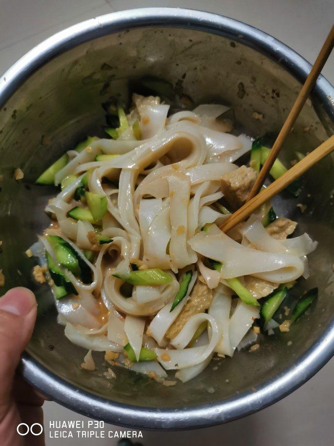 凉皮-家庭自制（告诉你自己做更劲道的秘诀）
