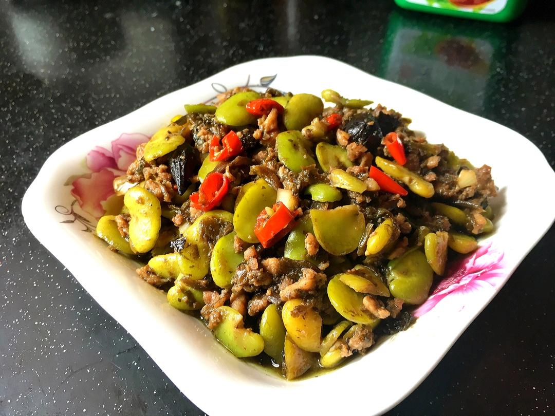 奥莉麻麻做的橄榄菜肉末炒豆瓣