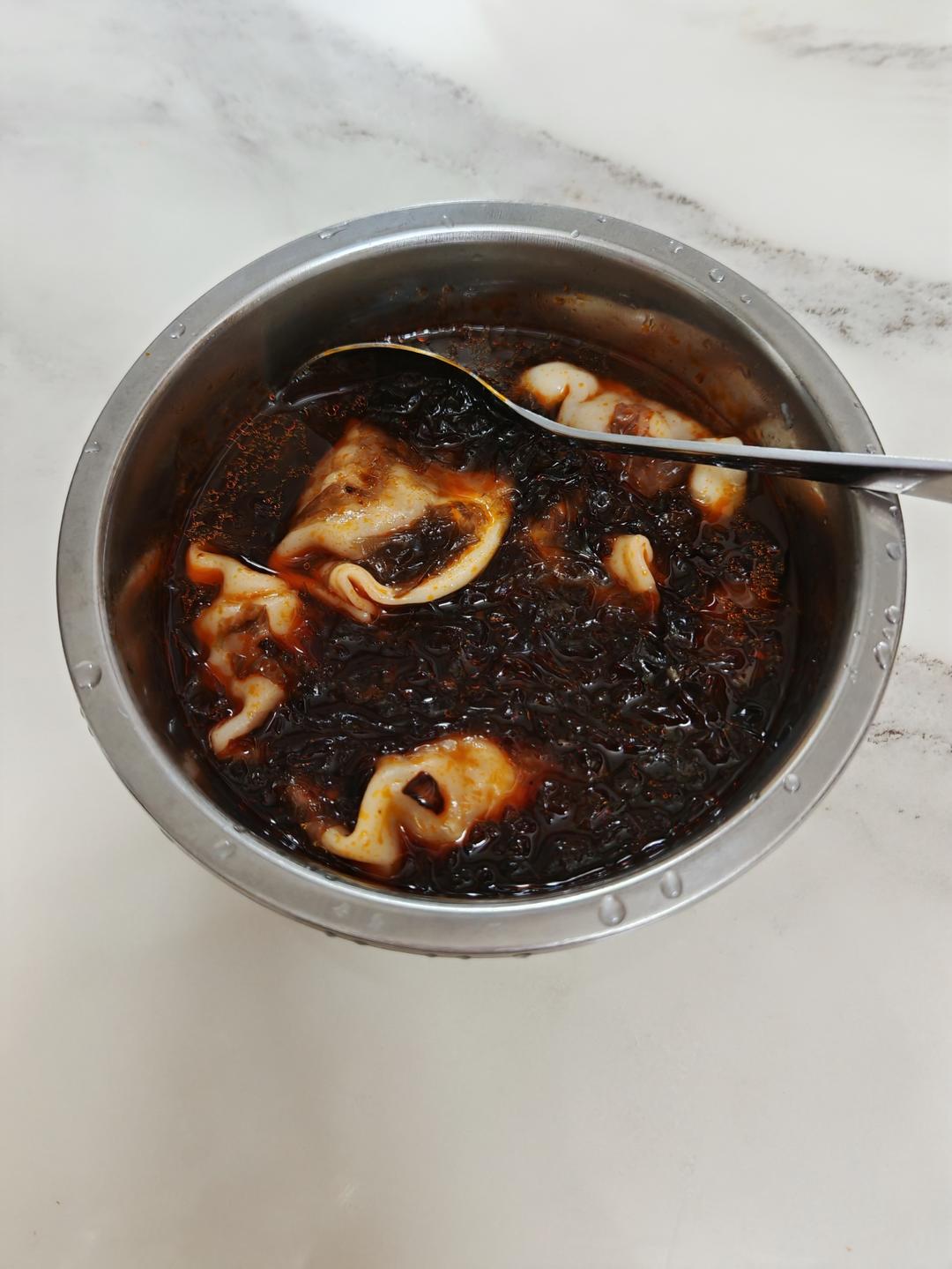 酸汤水饺（在于汤料）