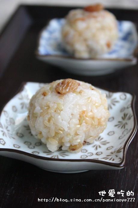 糙米甜饭团的做法