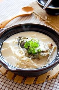 砂锅鱼头炖豆腐的做法 步骤5