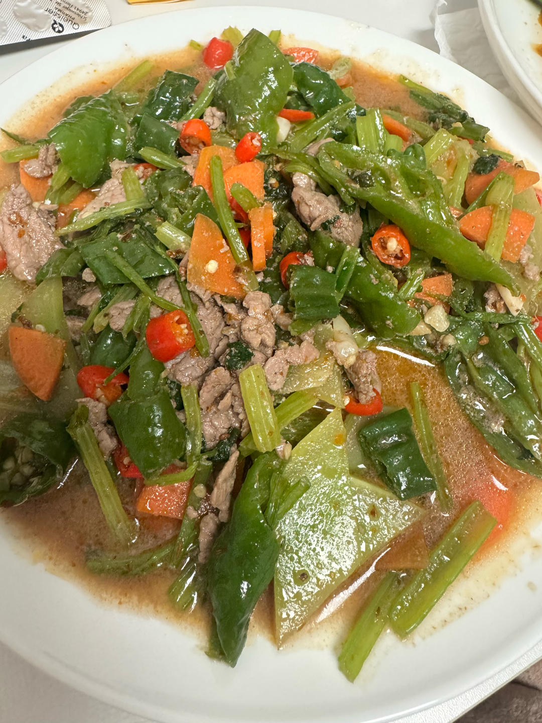 下饭神器又来了，试试这道芹菜炒牛肉！！