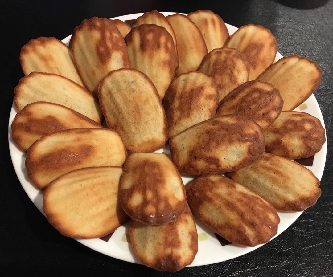 香蕉牛奶玛德琳