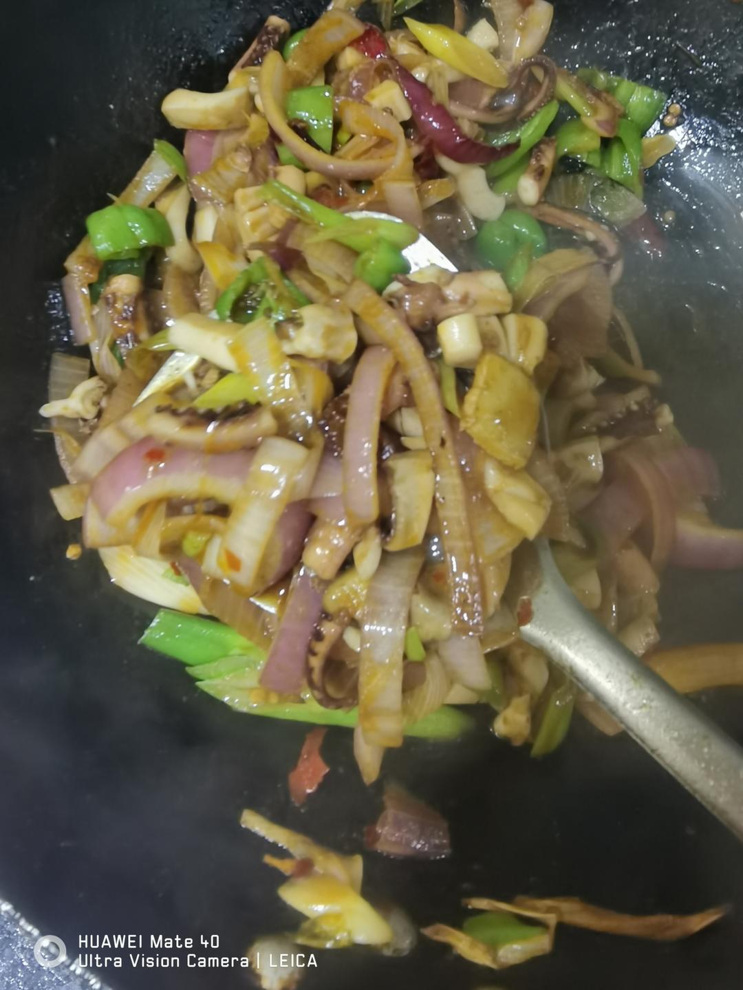 爆炒鱿鱼