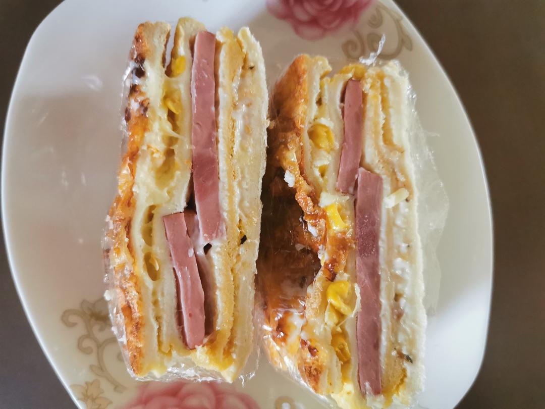 好吃的奶酪三明治