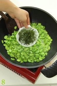 茴香炒蚕豆的做法 步骤7