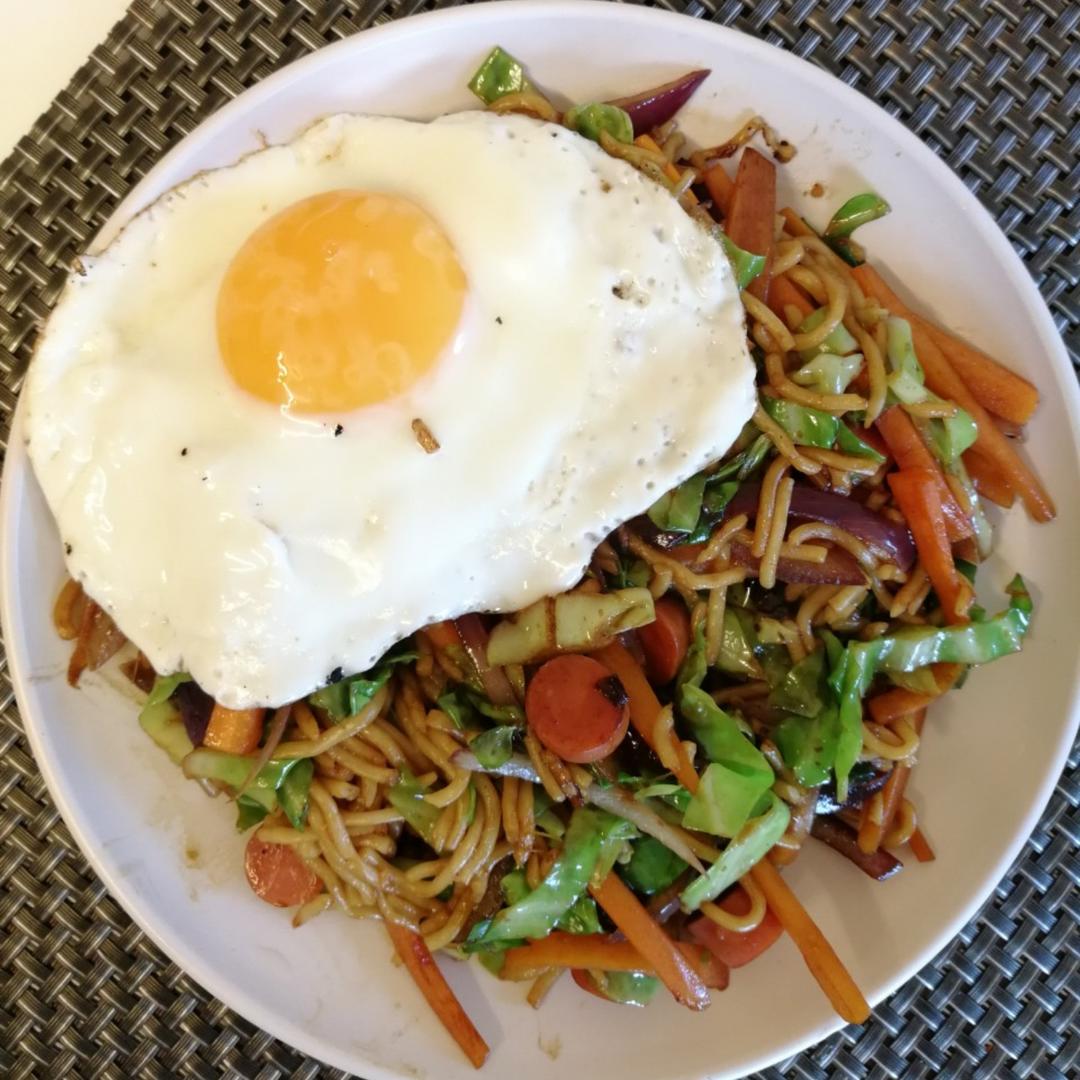 焼きそば（日式酱油炒面）