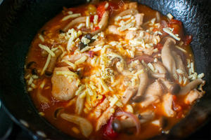 番茄炖蘑菇鸡肉｜汤汁浓郁鲜美！简单又好吃的做法 步骤10