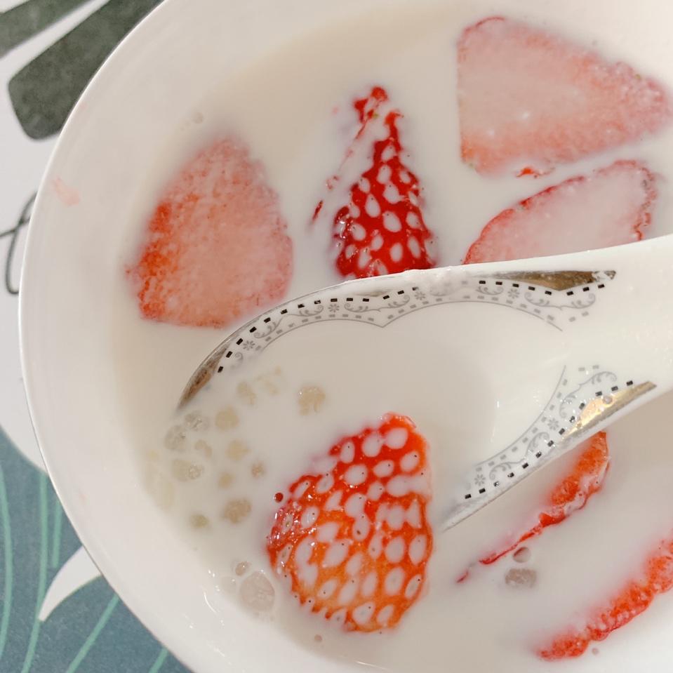 芒果椰汁西米露 | 夏日清凉解暑 无需烤箱