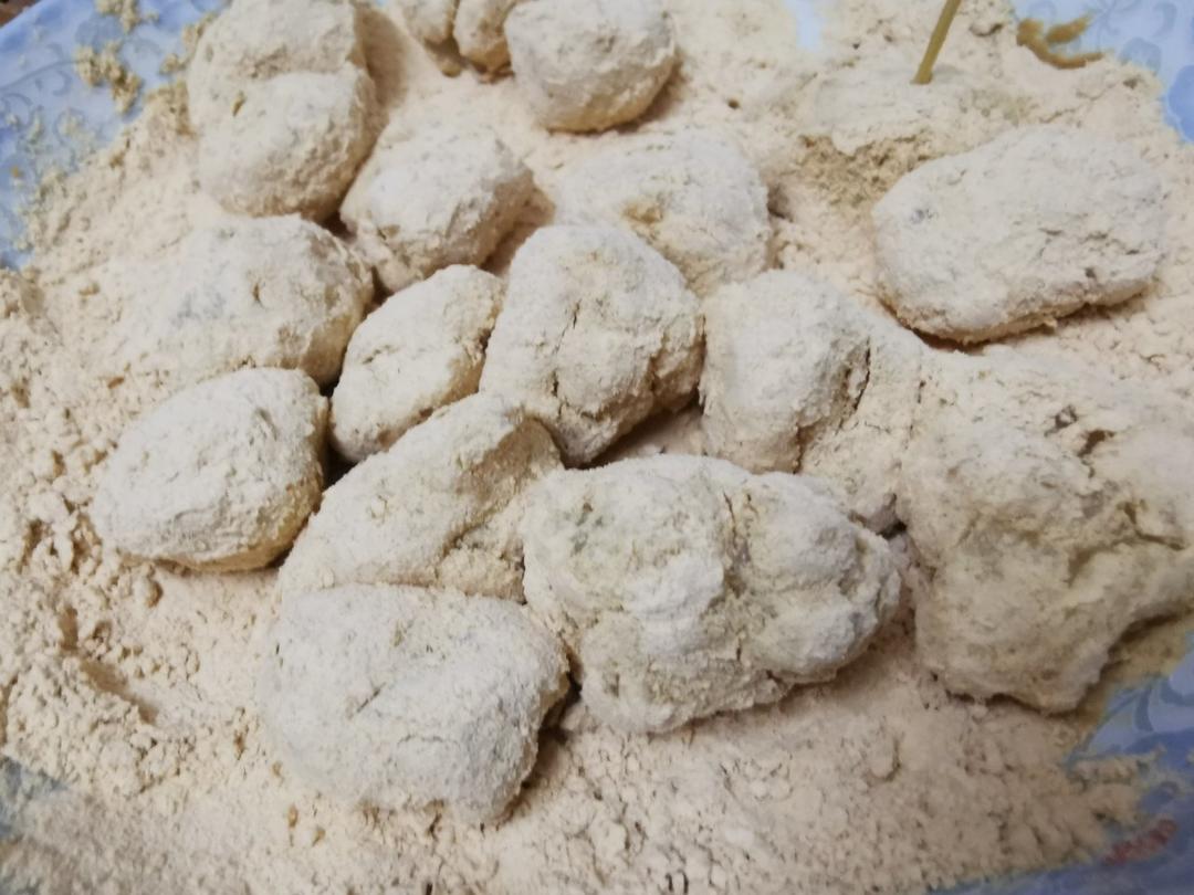 糍粑，糯米糍，黄豆粉粘糯米球【附上黄豆粉的做法】