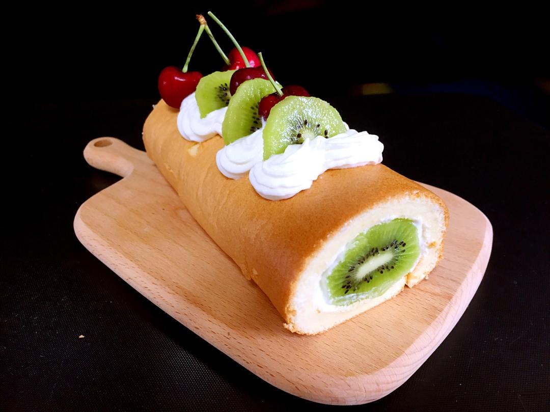 戏水顽童做的原味蛋糕卷