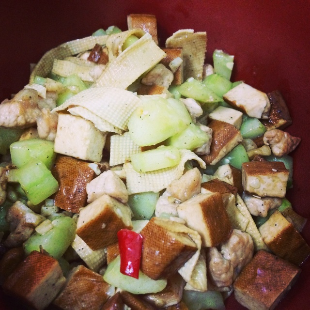 豆腐干炒肉