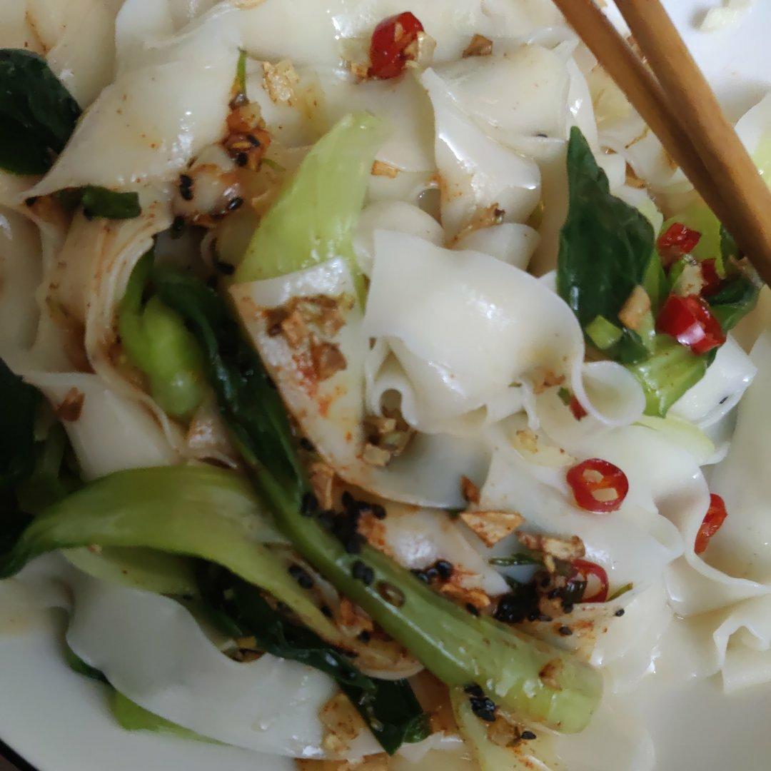 快手自制油泼面