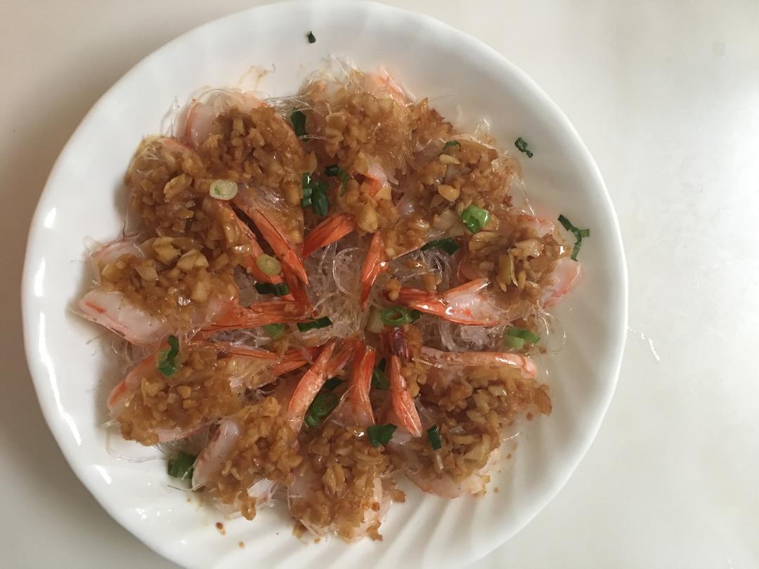【蒜蓉粉丝蒸虾】