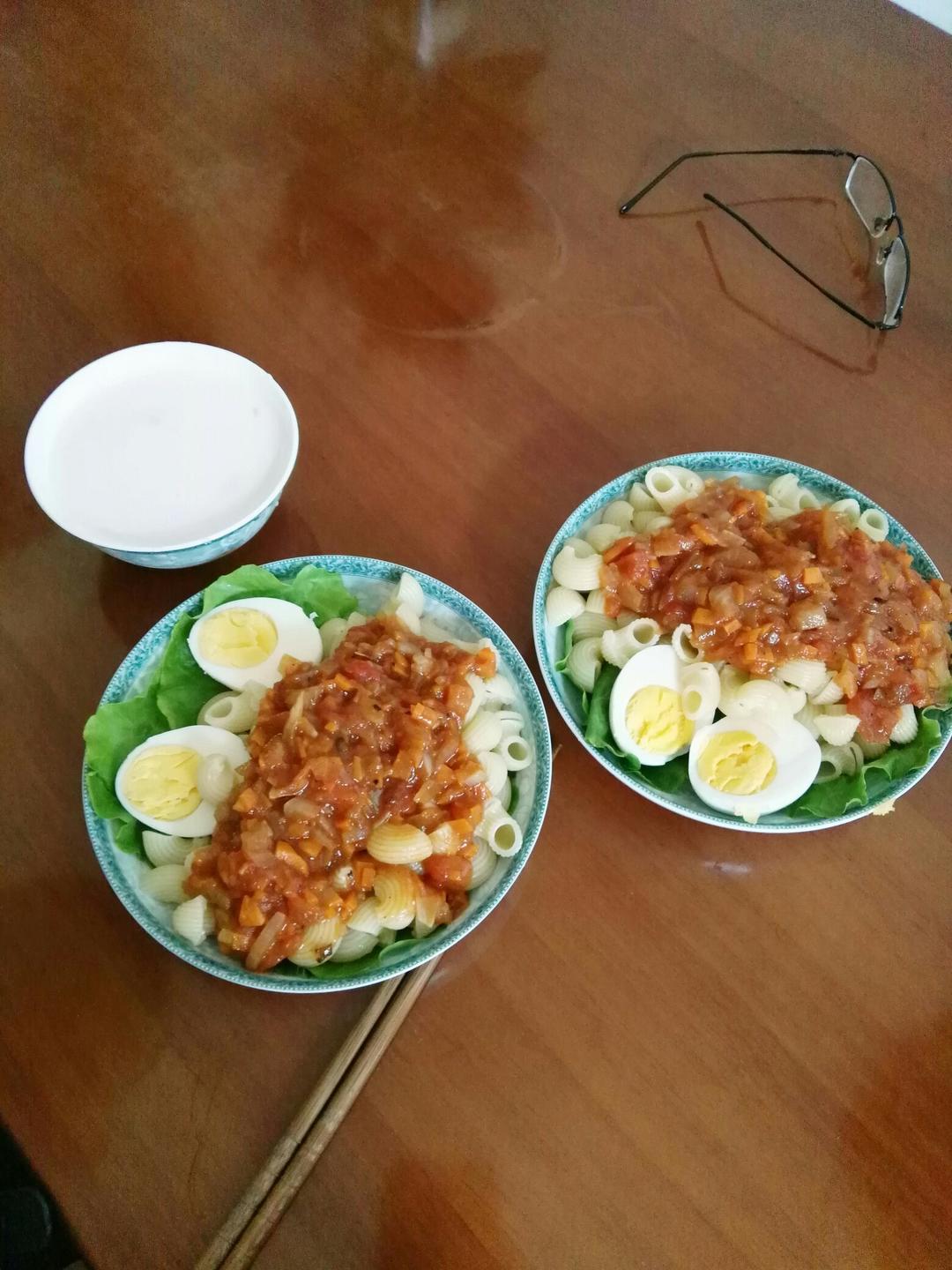 番茄肉酱意大利通心面