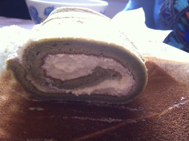 抹茶戚风蛋糕卷