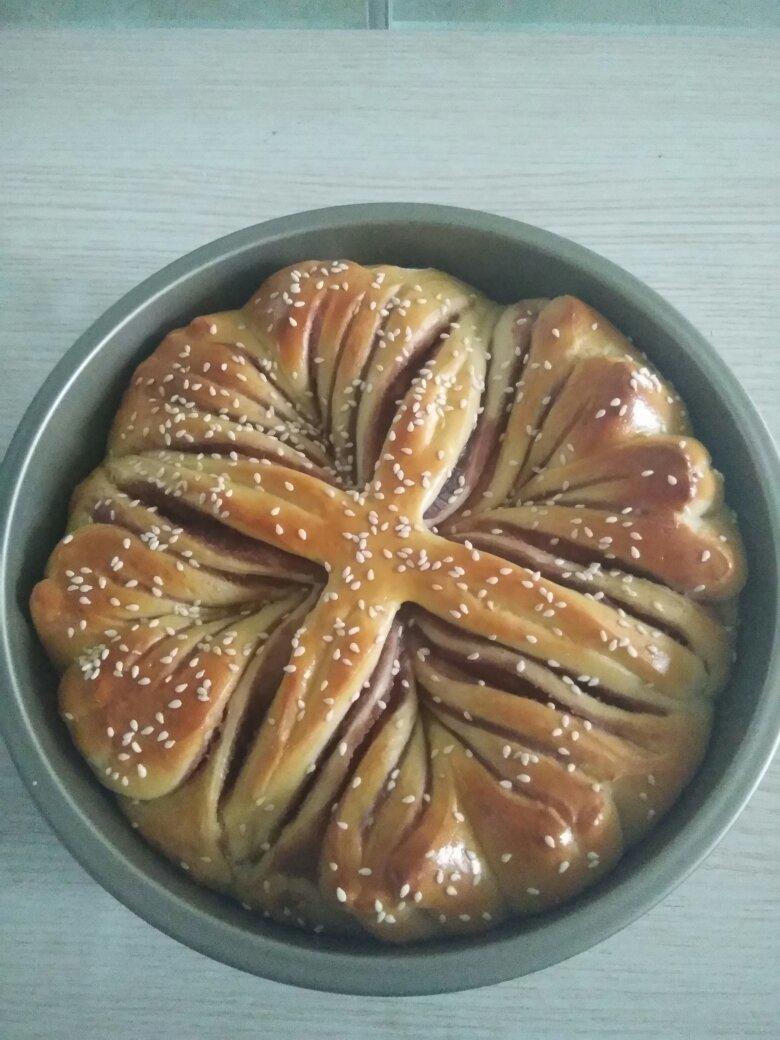 豆沙花式面包