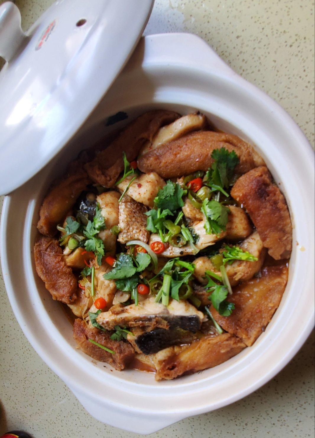 香辣草鱼豆腐煲