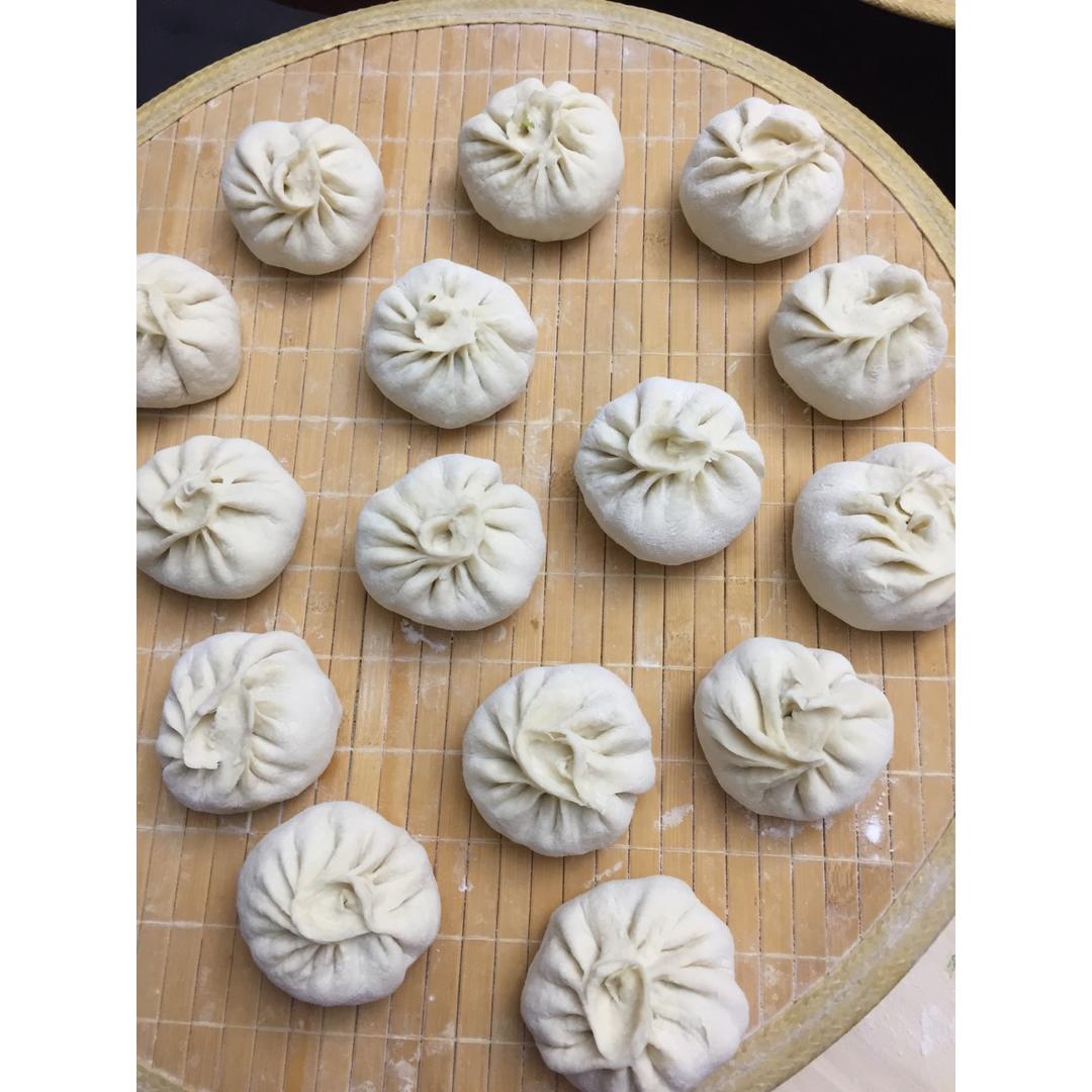 肉包子,杠杠的