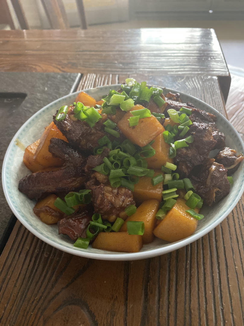 红烧排骨土豆