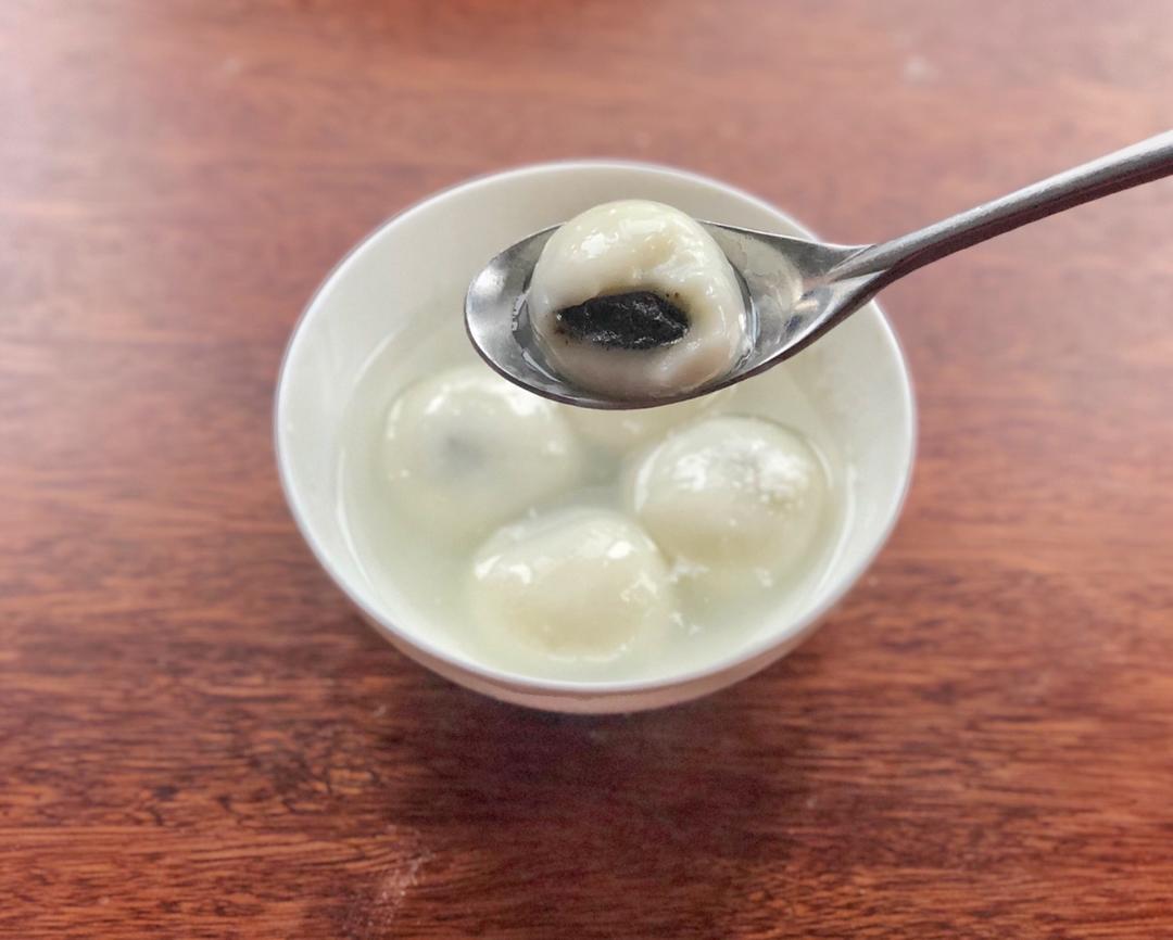 凿壁偷光吃早餐