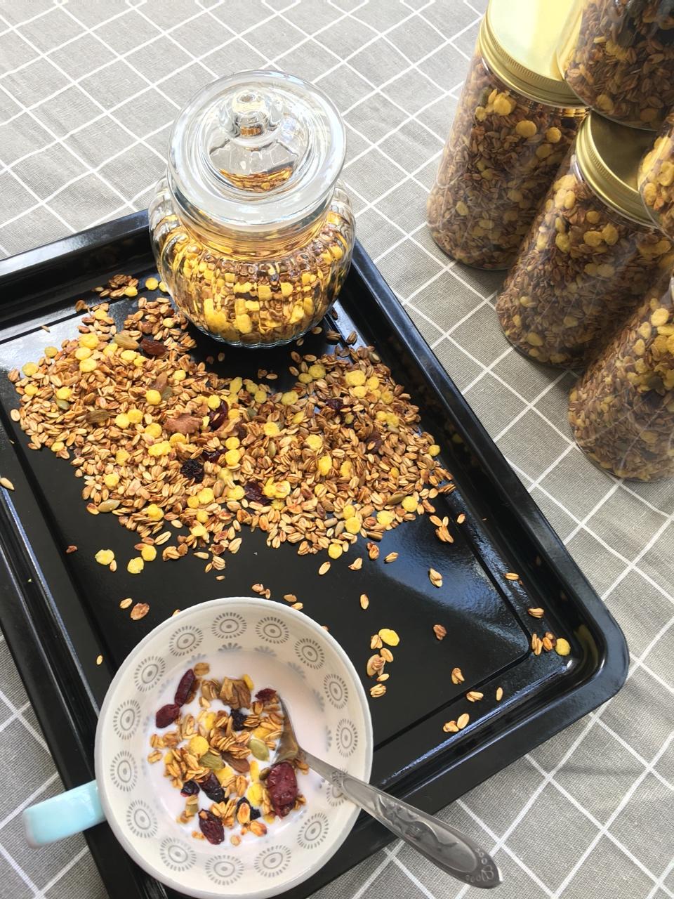 Granola（格兰诺拉麦片）