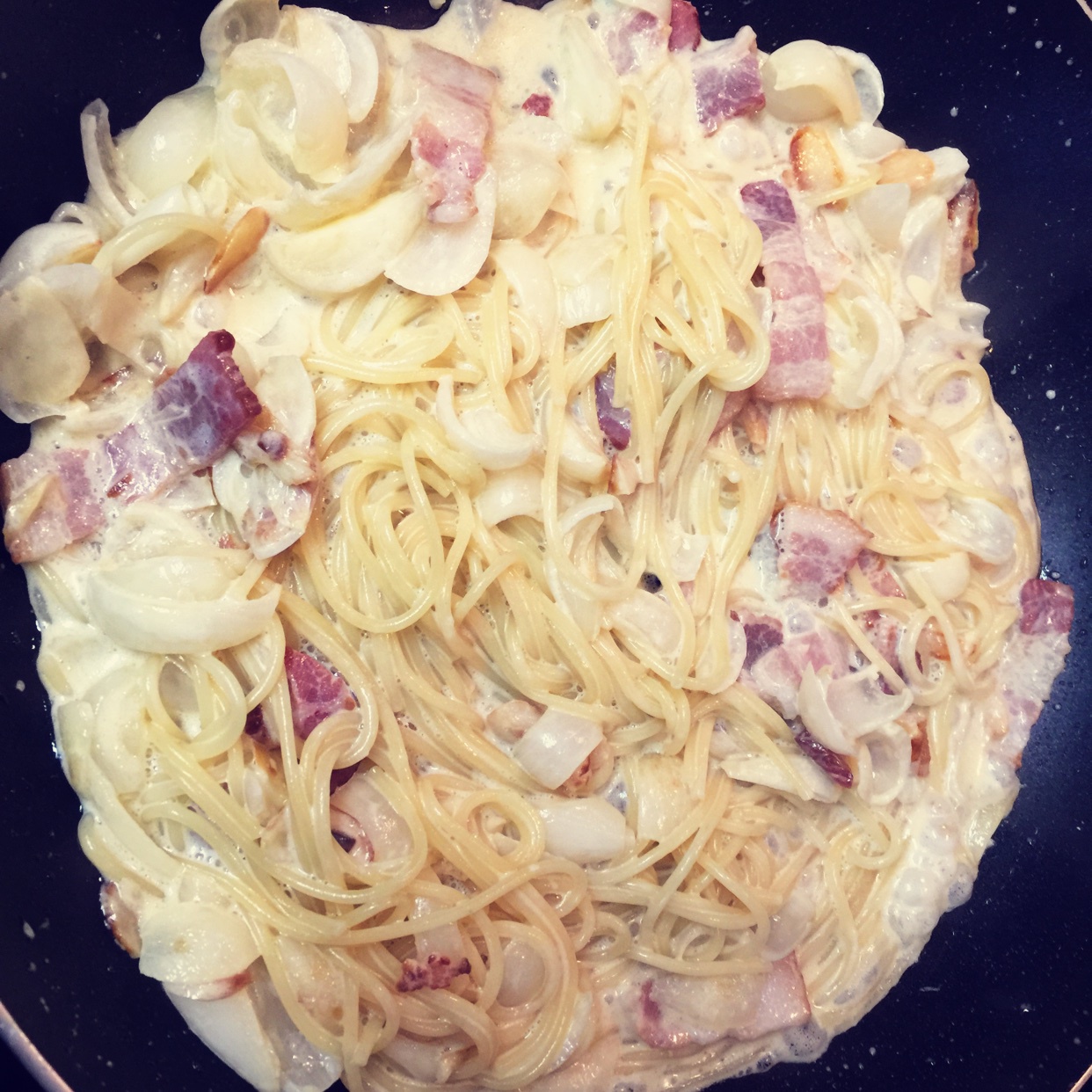 超简单的奶汁培根意面Carbonara