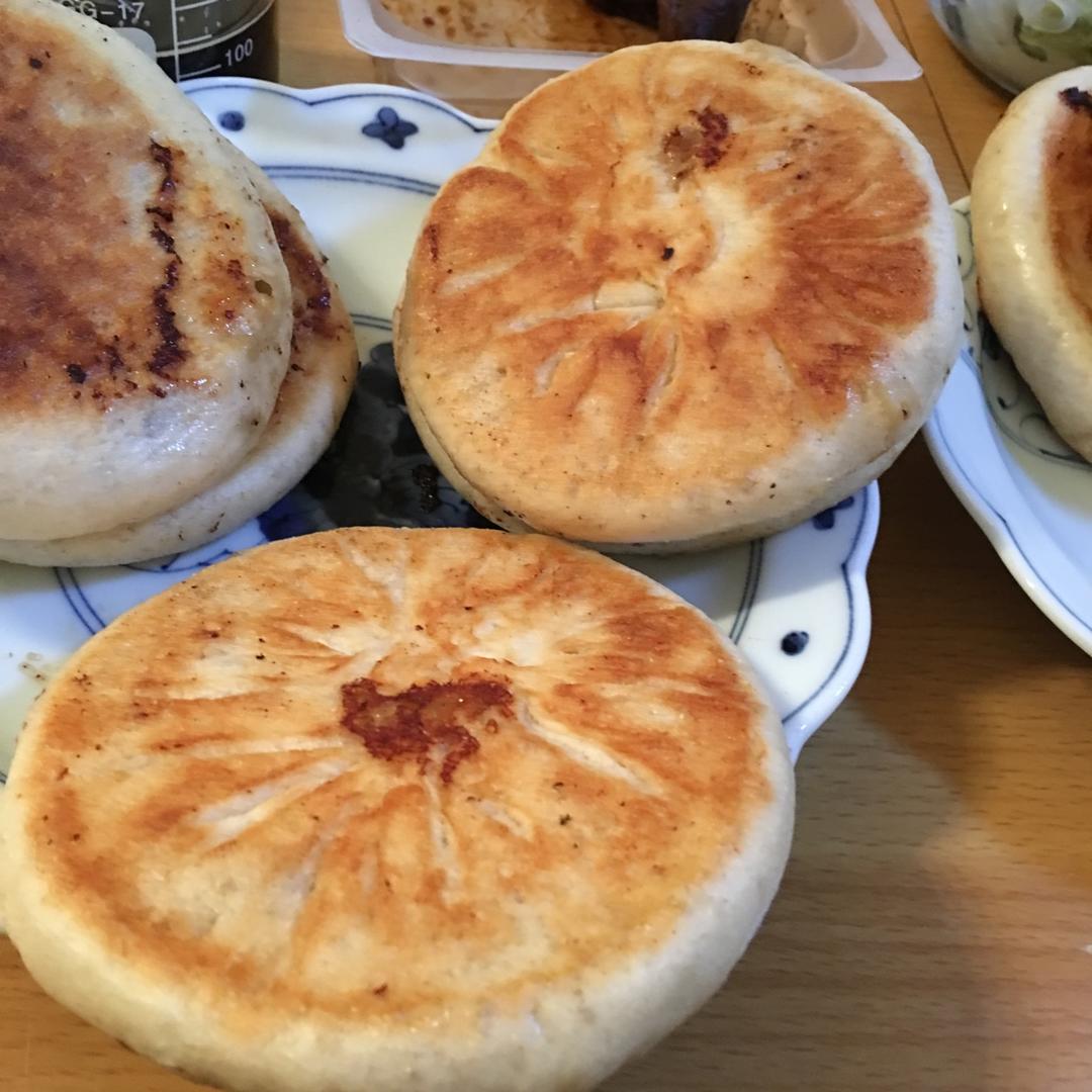 油酥肉火烧 Pork Pie