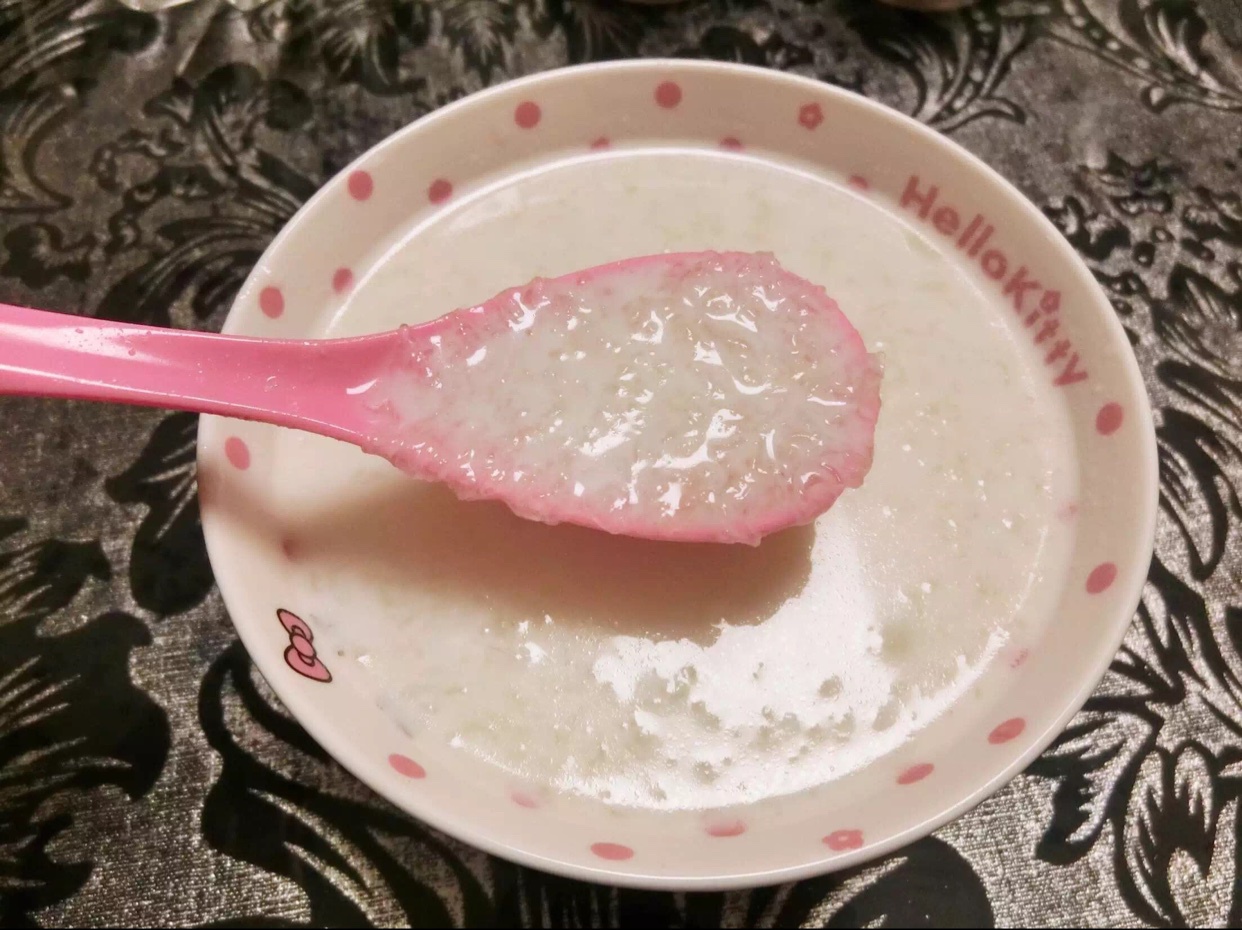 鲜奶炖燕窝