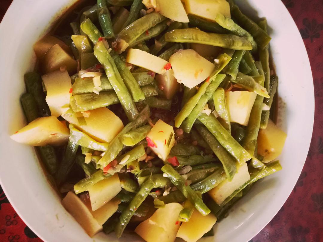 土豆炖豆角
